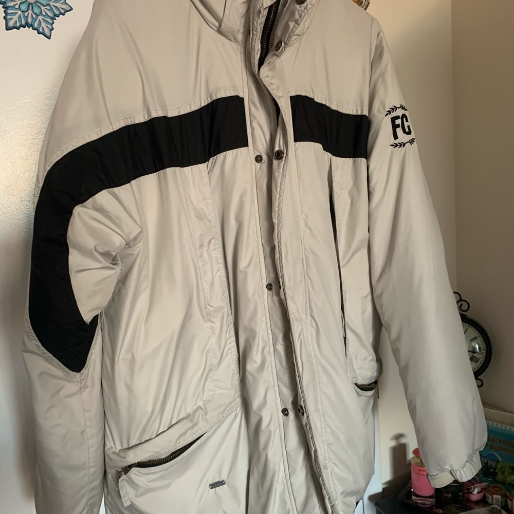 French Connection Men’s Jacket Puffer Coat with Detachable Hood 70% down XL